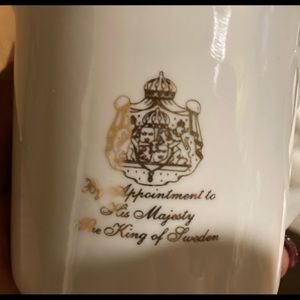 Tea cup appointed to the King of Sweden
